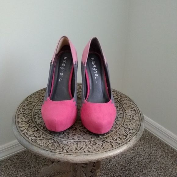 Shoes - Picture 2 of 3